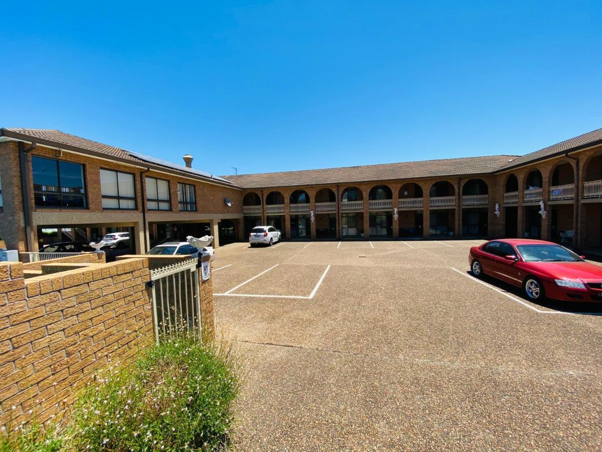 Cumberland Motor Inn Cessnock Exterior photo